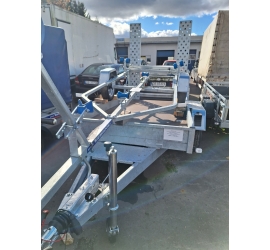 Przyczepa NIEWIADÓW P415 do przewozu łodzi